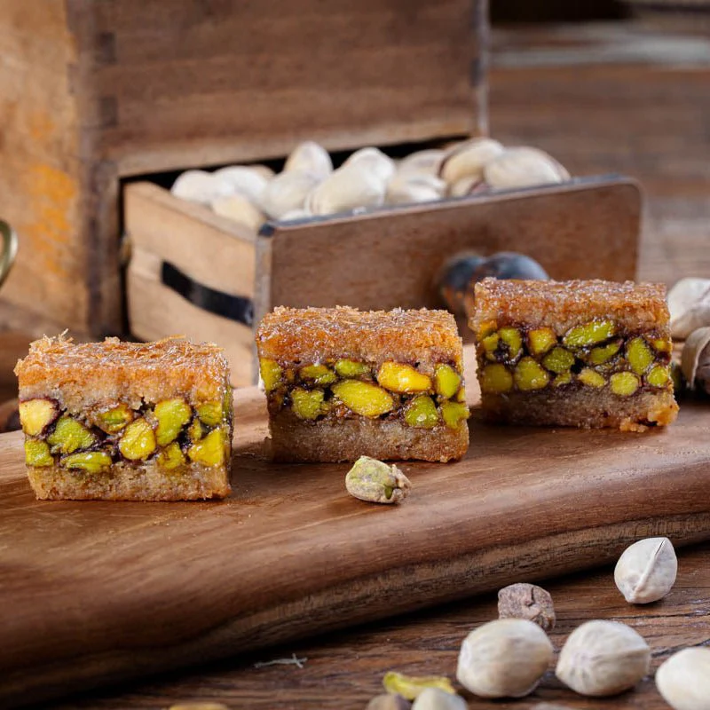 Pistachio Kunafa Snacklava - Image 4